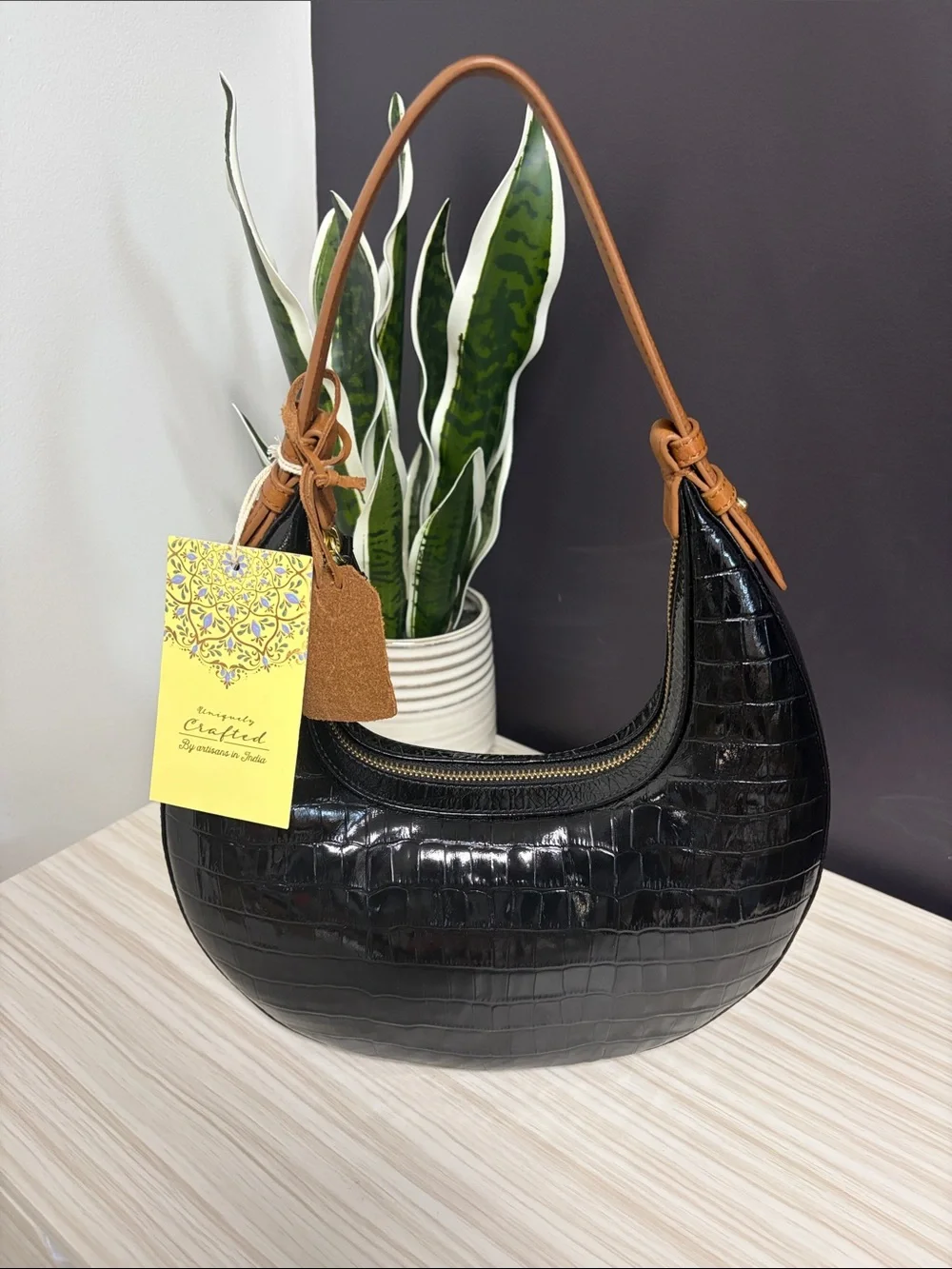 Black Croc-Pattern Crescent Leather Shoulder Bag with Tan Strap!! NWT!!🖤